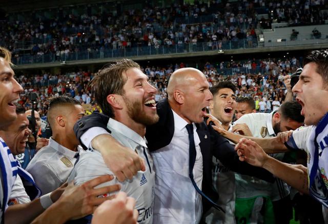 欢迎韩国访客来公司参观交流